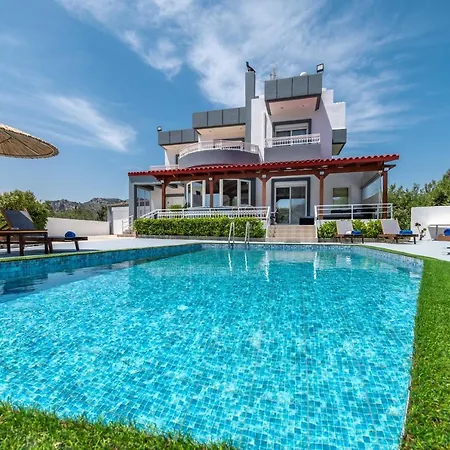 Di Georgia Villa *